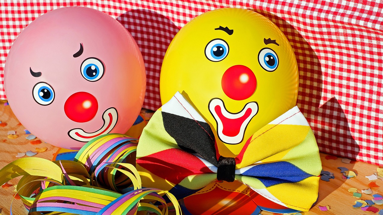 Clown Luftballon Gesichter